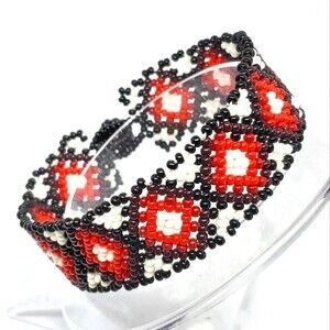 Seed Bead Diamond Snakeskin Pattern Toggle Bracelet Handmade Native